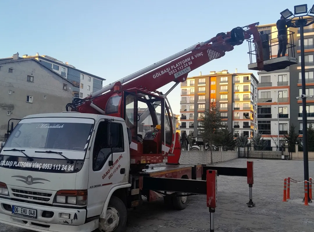 Gölbaşı Platform ve Vinç Banner Görsel 1